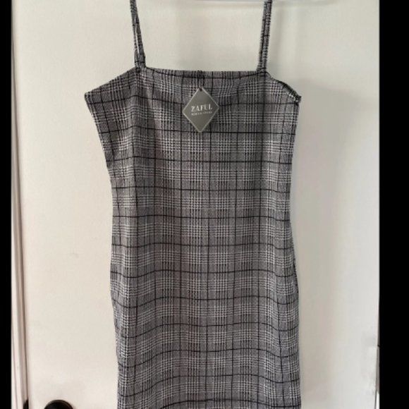 Zaful Dresses & Skirts - Summer Mini Dress Spaghetti Strap Plaid Size Medium Size 10